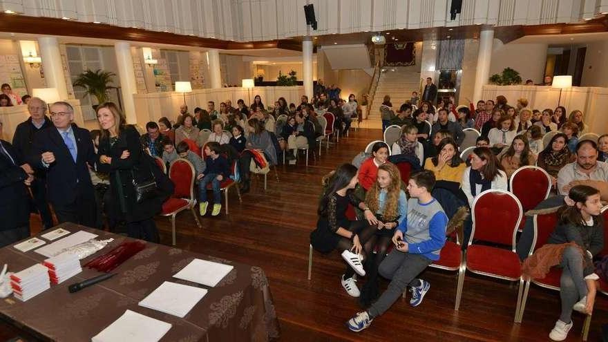 Acto de entrega de premios del concurso de dibujo &quot;Las legumbres&quot;. // Rafa Vázquez