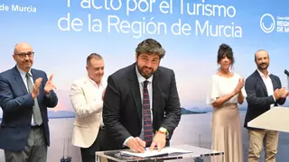 El primer pacto por el turismo regional permitirá la creación de municipios turísticos