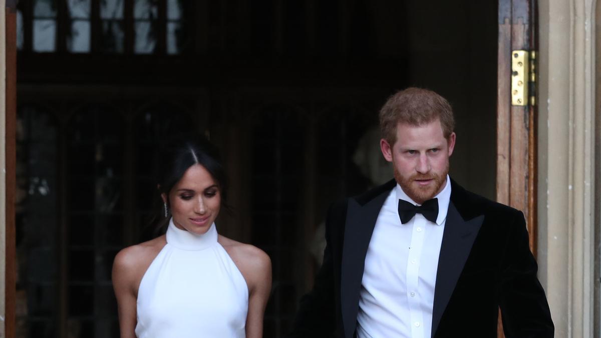 Meghan Markle con vestido de Stella McCartney