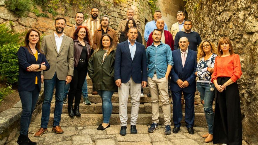 C21 presenta una candidatura con varios exconcejales de Tui