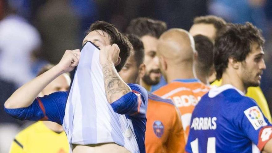 Luis Alberto se lamenta al final del partido por el empate.