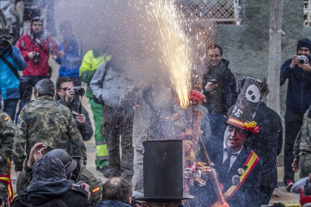 "Els Enfarinats" toman el poder en Ibi