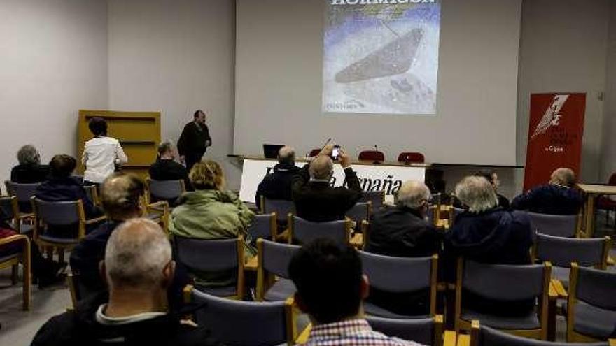 Mesa redonda sobre la literatura ciclista y su reciente expansión