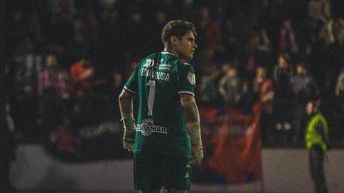 Edu Sousa deja el Pontevedra: adiós al capitán que hizo historia en Pasarón
