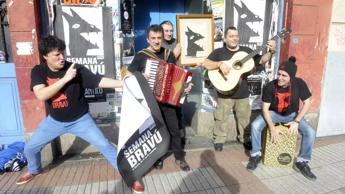 PSOE y BNG votan a favor de que la calle Alcalde Sanjurjo pase a ser Diplomáticos de Monte Alto