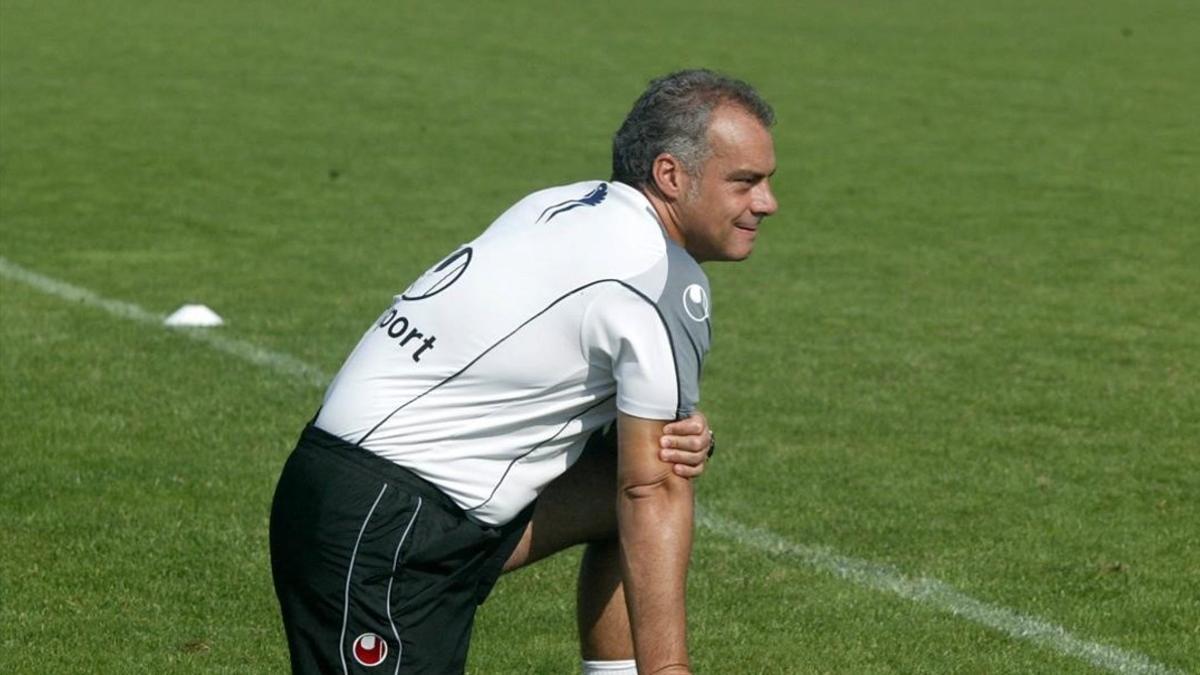 Jon Aspiazu, el segundo entrenador de Valverde.