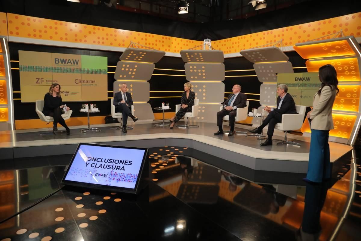 Blanca Sorigué, Pere Navarro, Carme Artigas (Secretaría de Estado de Digitalización e Inteligencia Artificial), José Luis Bonet y José Manuel Pérez Tornero,