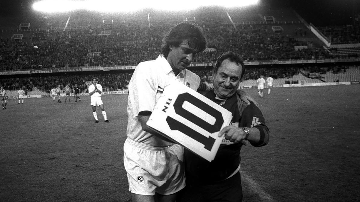 Despedida de Kempes en Mestalla.