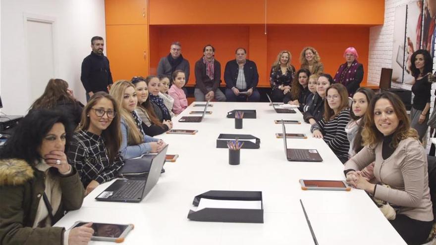 Fundación Orange y Secretariado Gitano forman a 15 mujeres en educación digital