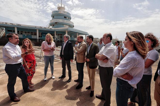Fernando Clavijo, Rosa Dávila y José Manuel Bermúdez durante su visita al Cidemat