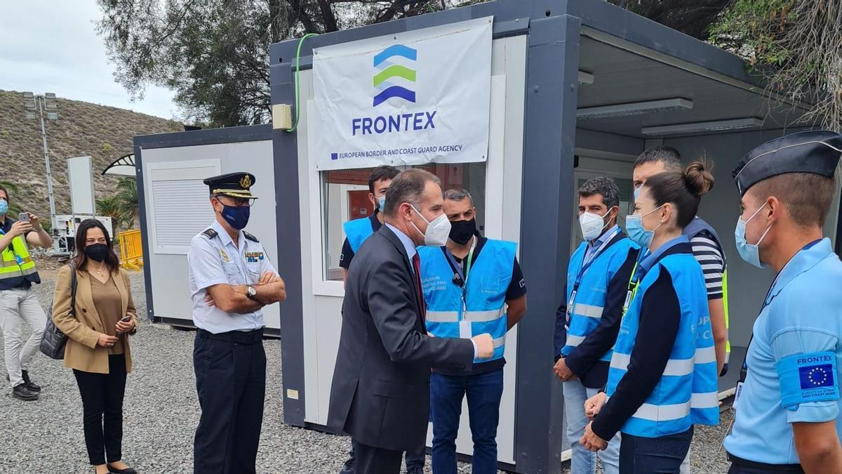 Visita del direcror del Frontex a las instalcaiones de Barranco Seco