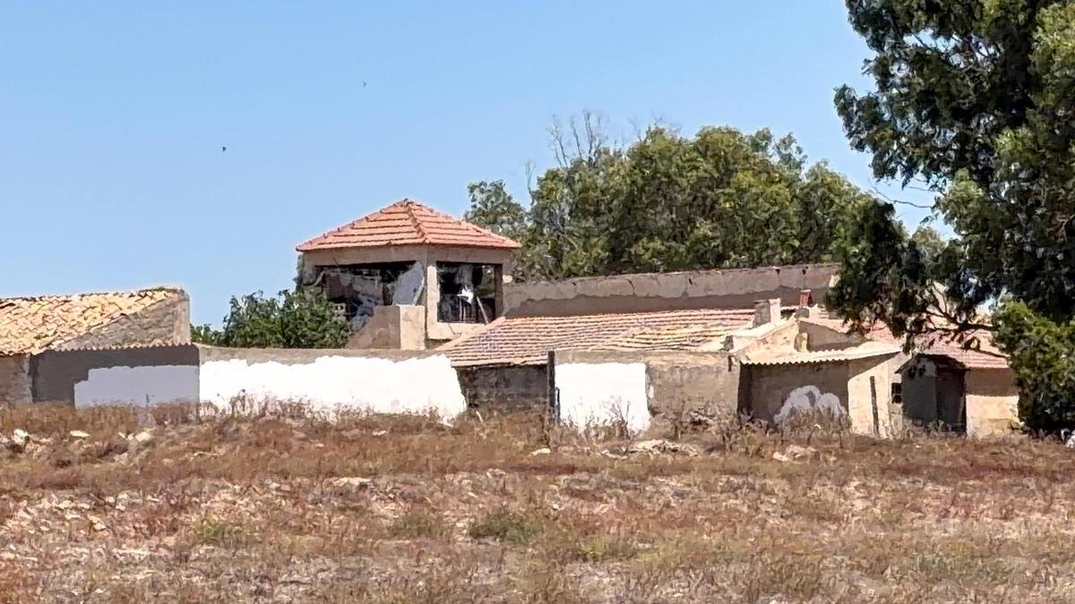 Casa de Sala en el parque natural de las Lagunas de Torrevieja y La Mata en la que se plantea la construcción de un eco hotel