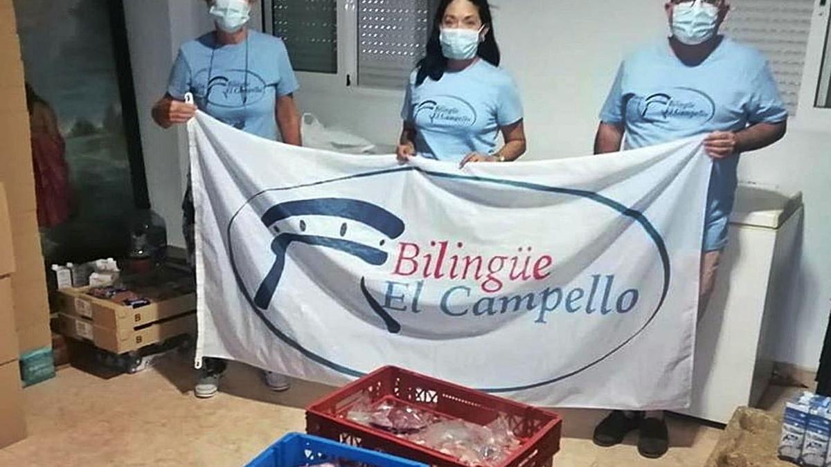 La asociación Bilingüe El Campello ha recogido alimentos para Cáritas durante la pandemia.