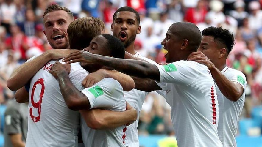 Inglaterra elimina a Panamá y se clasifica para octavos con una goleada (6-1)