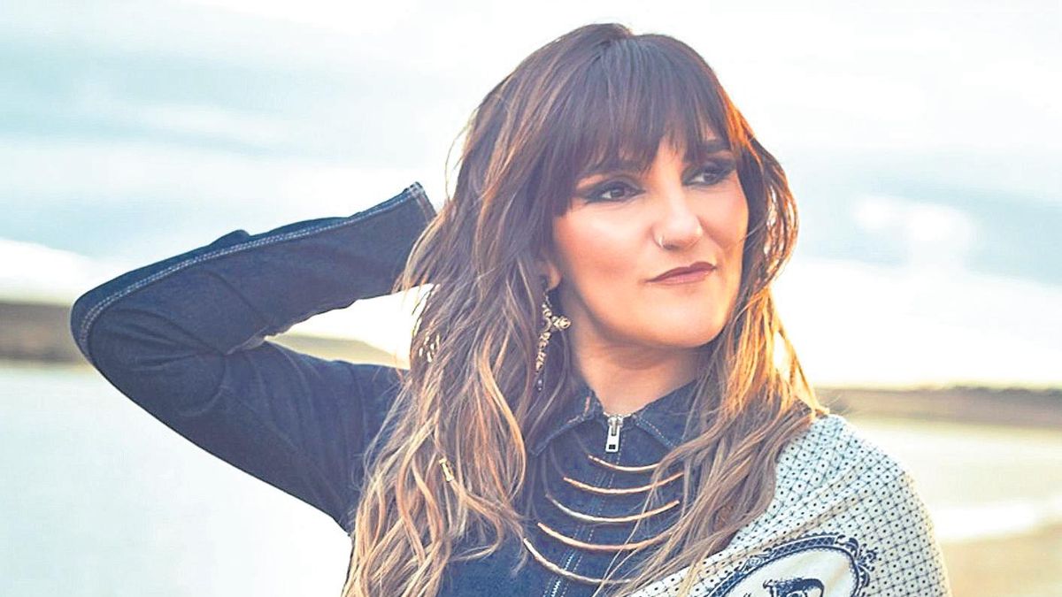 Rozalén en una imagen promocional de su gira