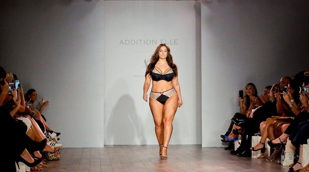 Ashley Graham desfila en Nueva York