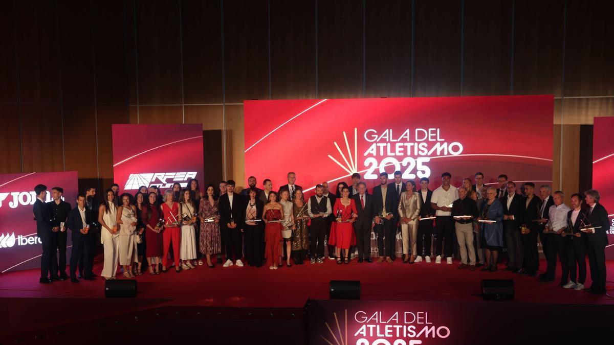 María Pérez y Enrique Llopis lideran la Gala del Atletismo Español 2025 en Oviedo