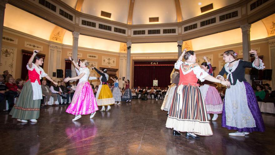 Alcoy comparte tradiciones por Santa Cecilia