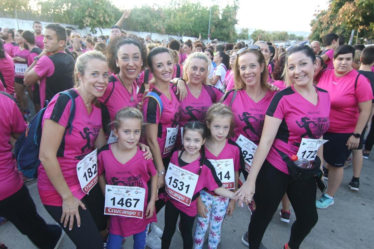 La marea rosa inunda las calles de Córdoba