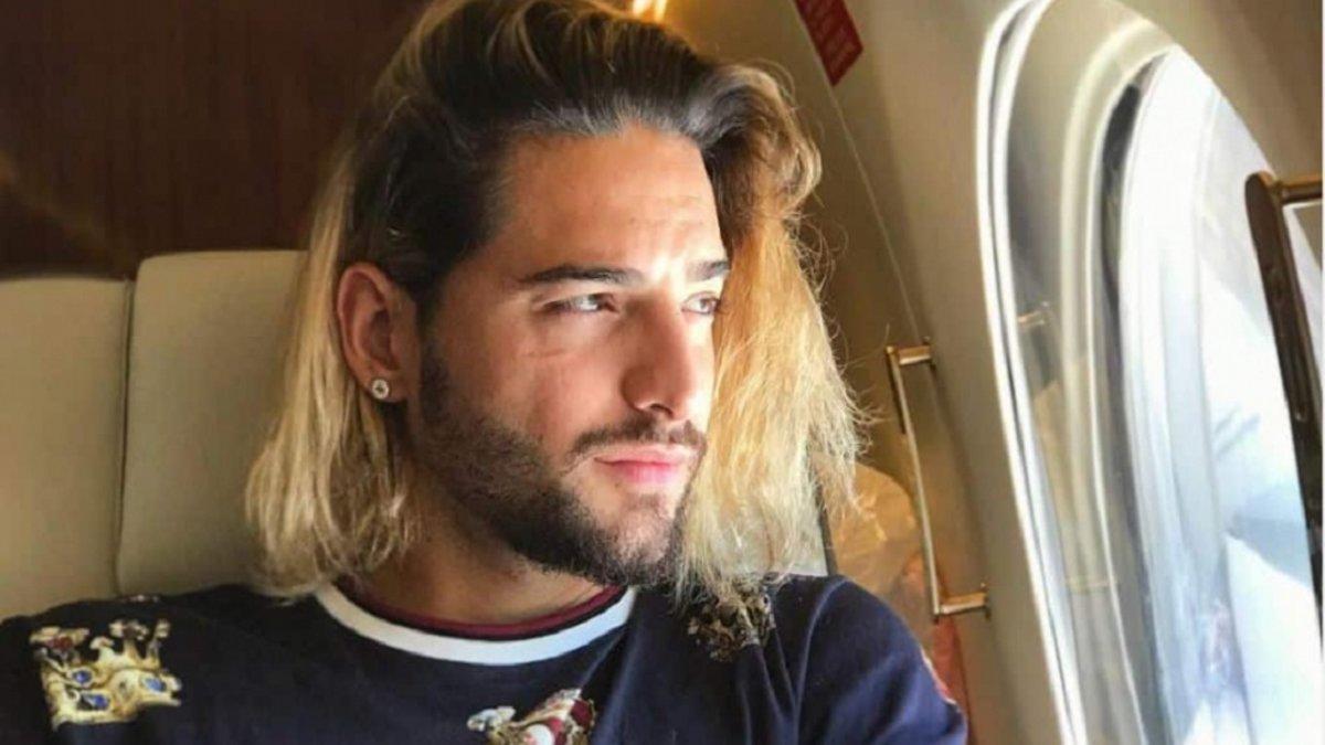 Maluma ha pasado con éxito su operación de ligamenos en su rodilla derecha | El Sonajero