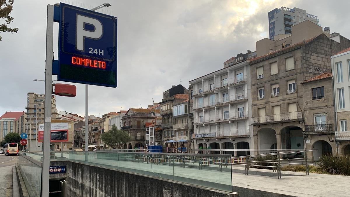 El parking de O Berbés es el más próximo a la Reconquista, aunque no el más barato.