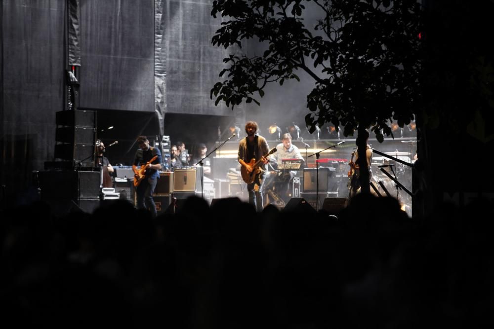 izal abarrota Metrópili para su concierto