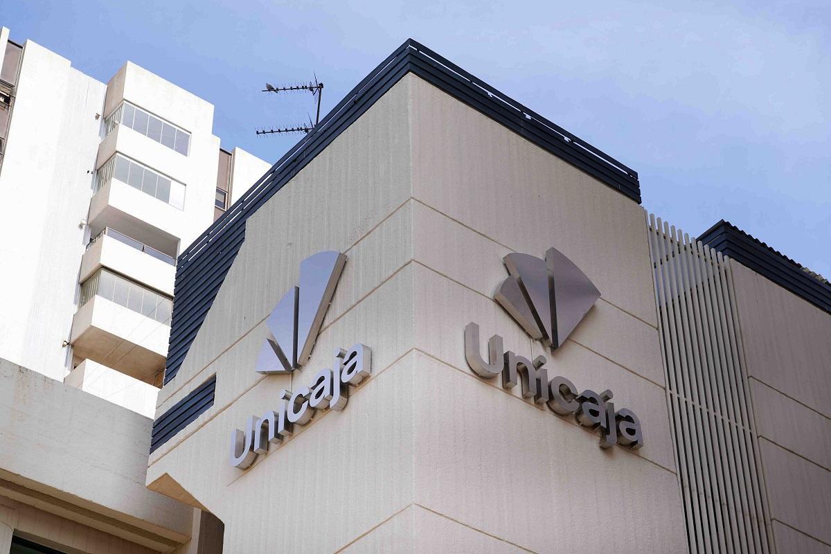 El edificio de la sede central de Unicaja Banco en la Avenida de Andalucía, en Málaga.