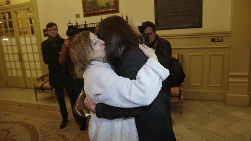 Carme Forcadell visita el Parlament Balear