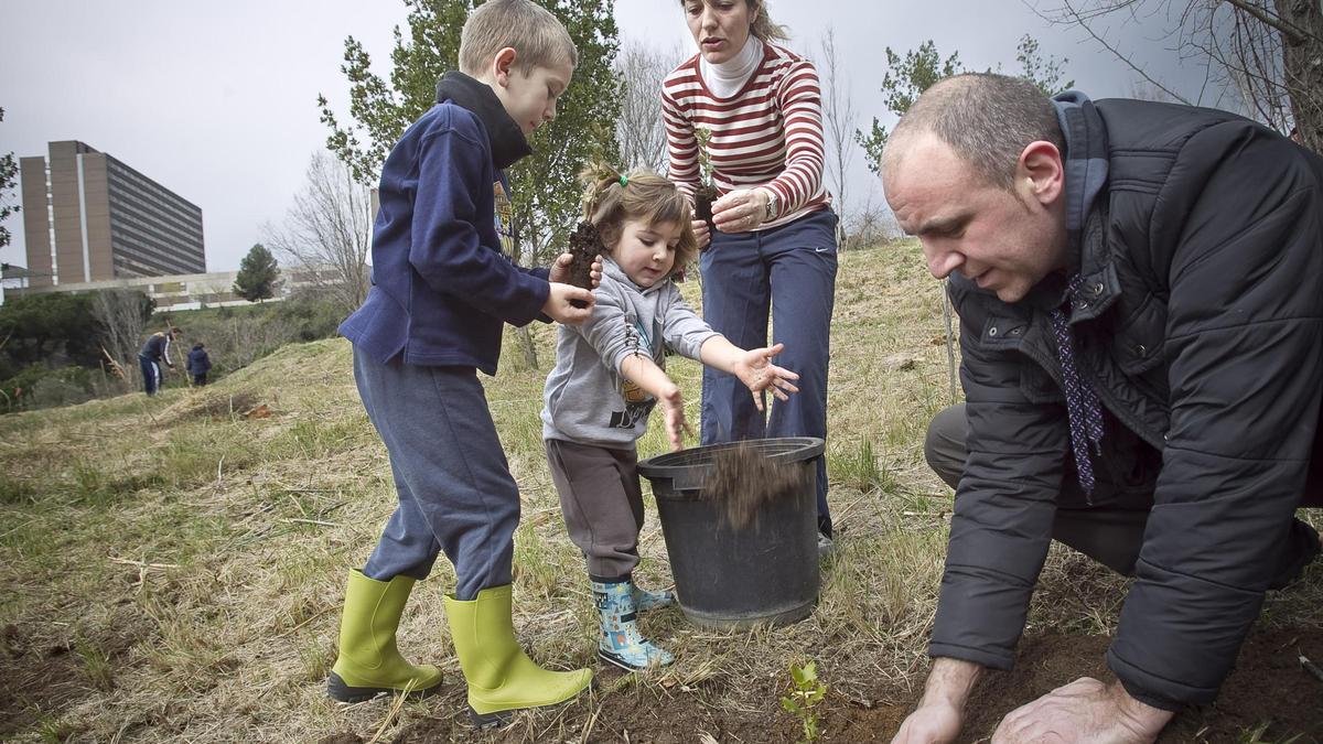 Las familias con hijos menores podrán obtener una ayuda de 1.000 euros ...