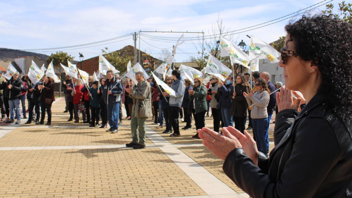 Manifestación en Ferreras de Arriba.