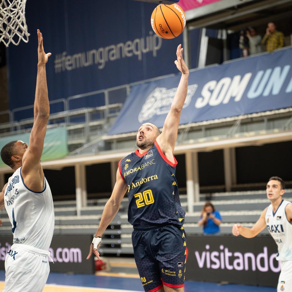 Ferran Bassas va canviar Andorra per Manresa a mitja temporada i ara és company de Kao i de Reyes