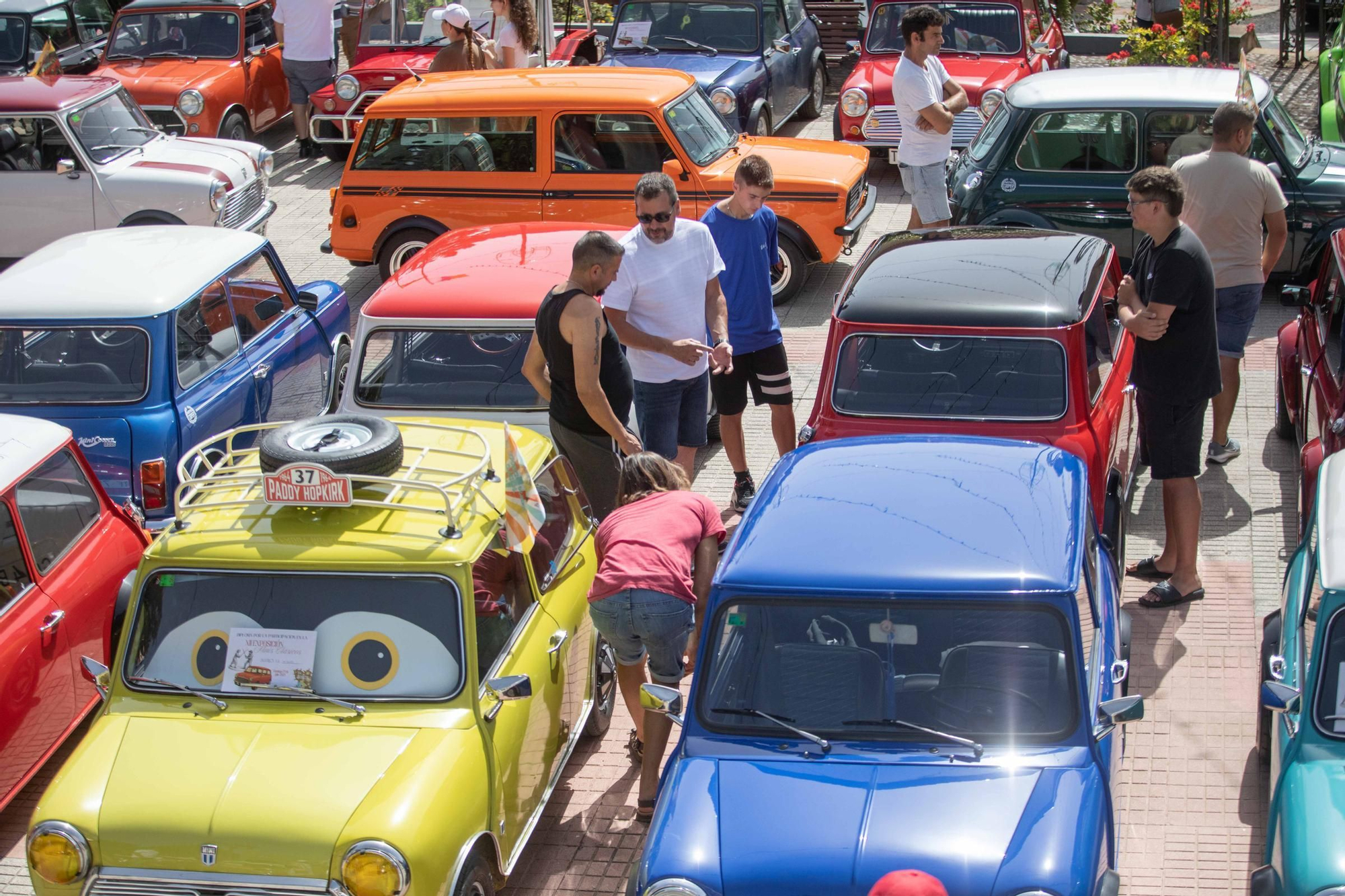 Exposición de minis en La Esperanza