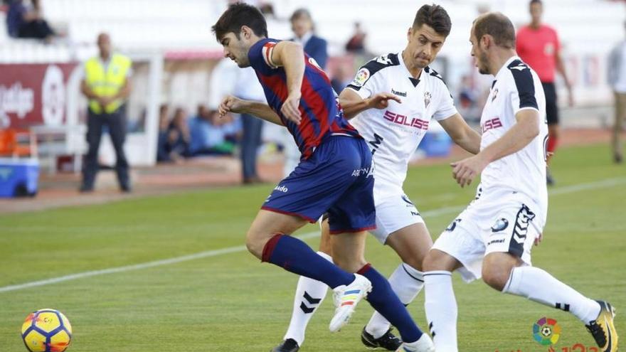 La madera y Remiro dan un punto para el Huesca (0-0)