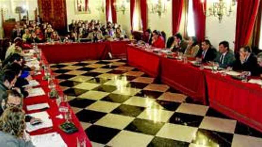 La diputación extiende su central de contratación a toda la provincia