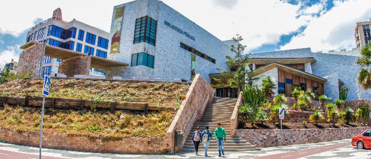 Imagen del edificio de la biblioteca pública de la capital grancanaria.