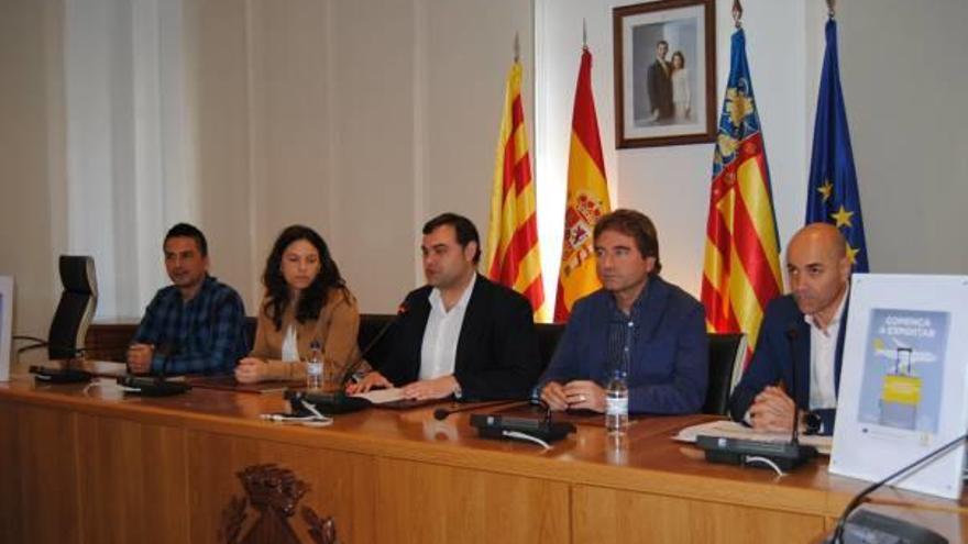 Los representantes políticos y económicos presentaron el proyecto en Vila-real.