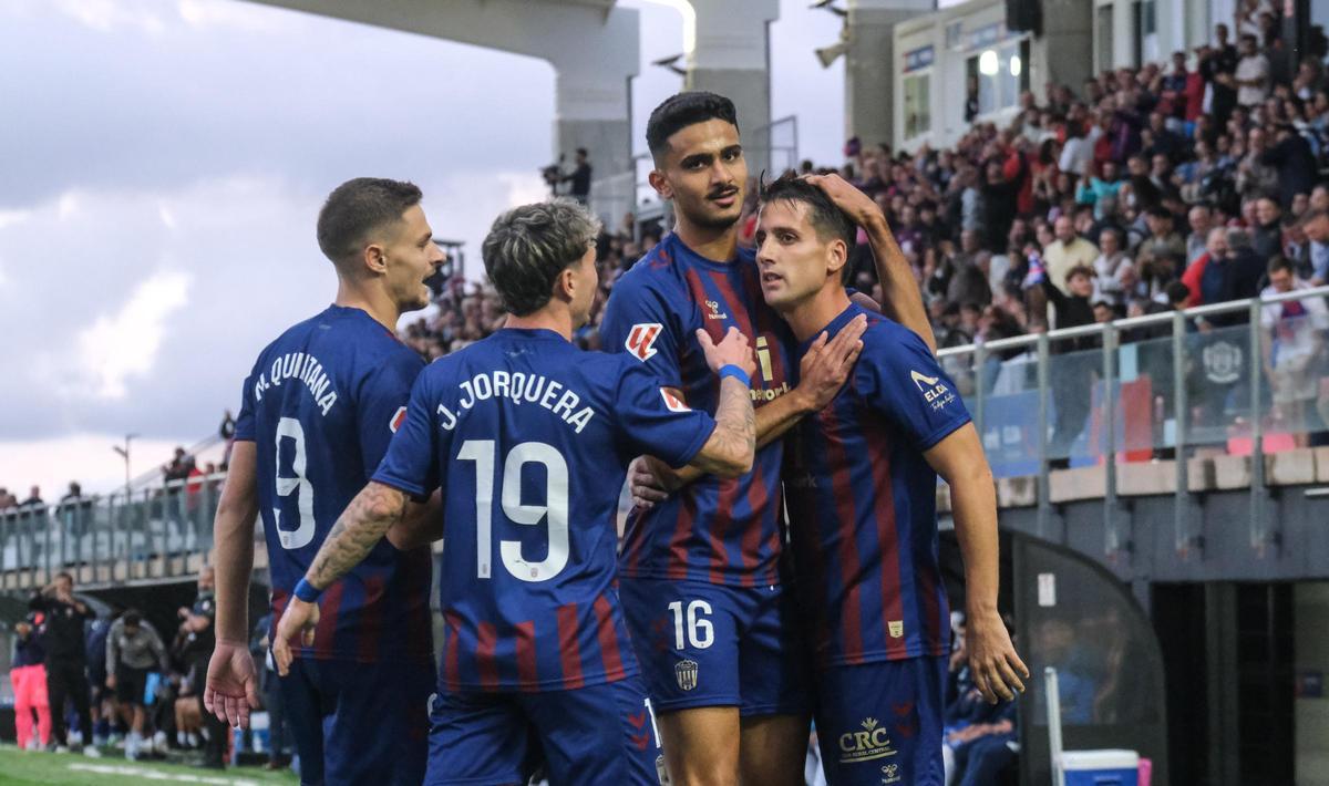 Las mejores imágenes del CD Eldense - Rela Zaragoza (2-3)