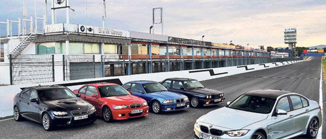 Las cinco generaciones del BMW M3 posan en el Circuito del Jarama. // Álex Aguilar