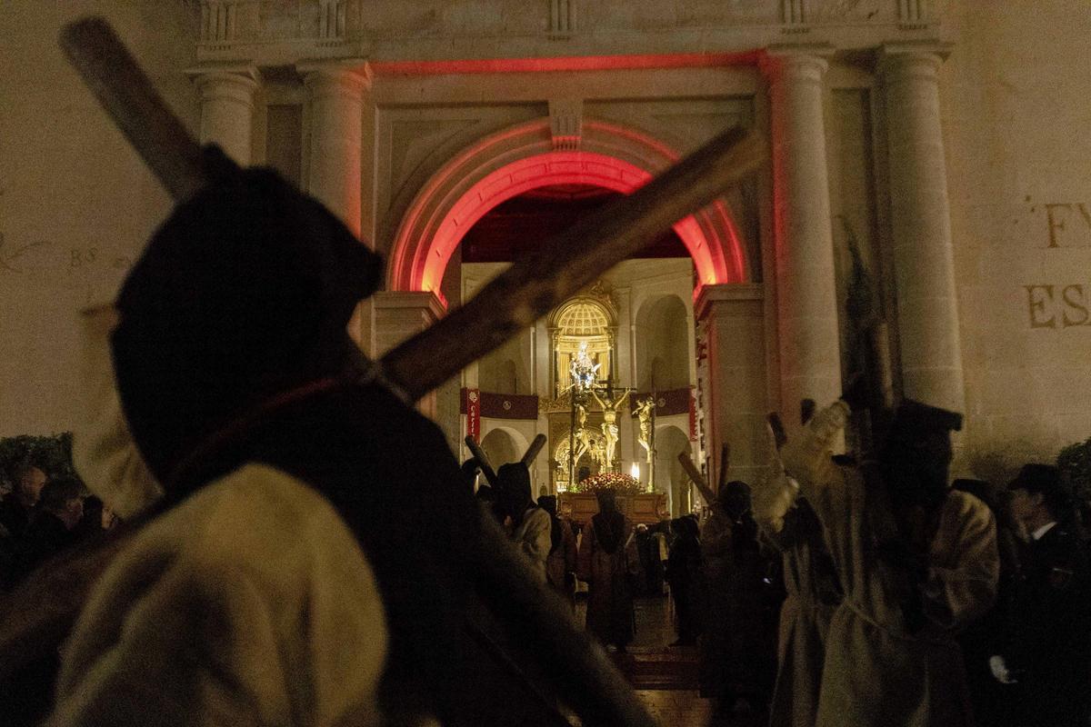 Semana Santa en Alicante 2026: Procesión de la Hermandad Penitencial del Perdón en el Jueves Santo