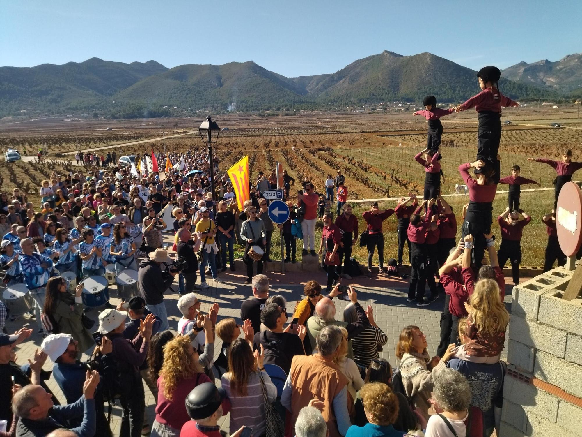 Así ha sido la masiva manifestación de Llíber contra el PAI de 488 casas (imágenes)