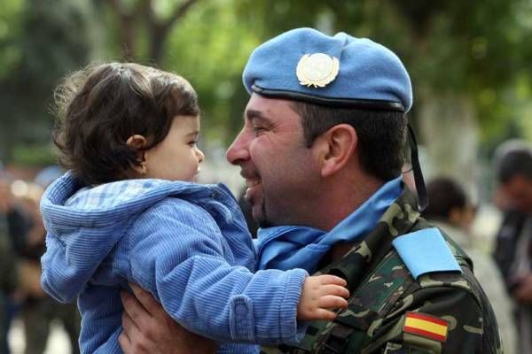 Despedida a las tropas cordobesas que parten a Líbano