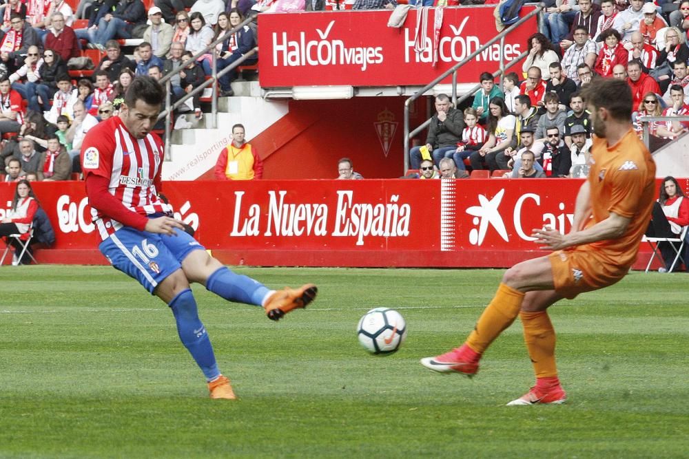 El partido entre el Sporting y el Reus, en imágenes