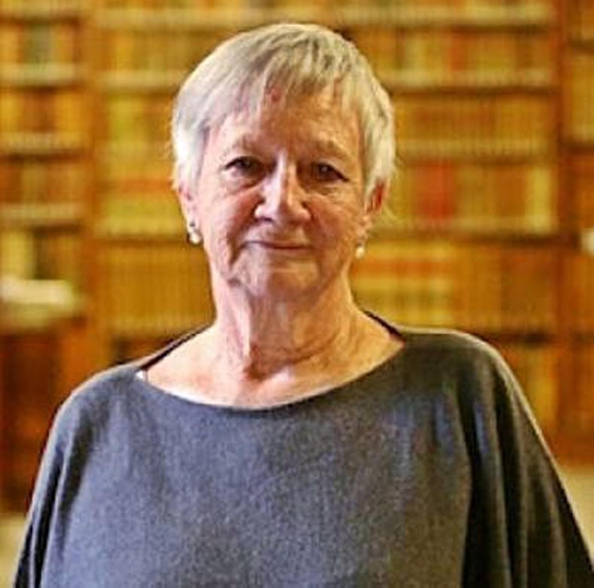 Doce letras con nombre de mujer