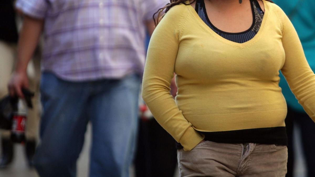 El exceso de peso aumenta el riesgo de desarrollar enfermedades crónicas.