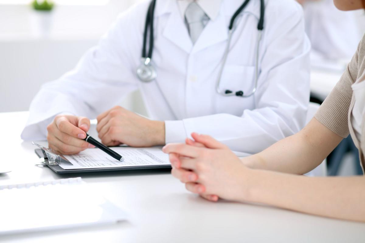 Los médicos urgen al Gobierno realizar una planificación adecuada.