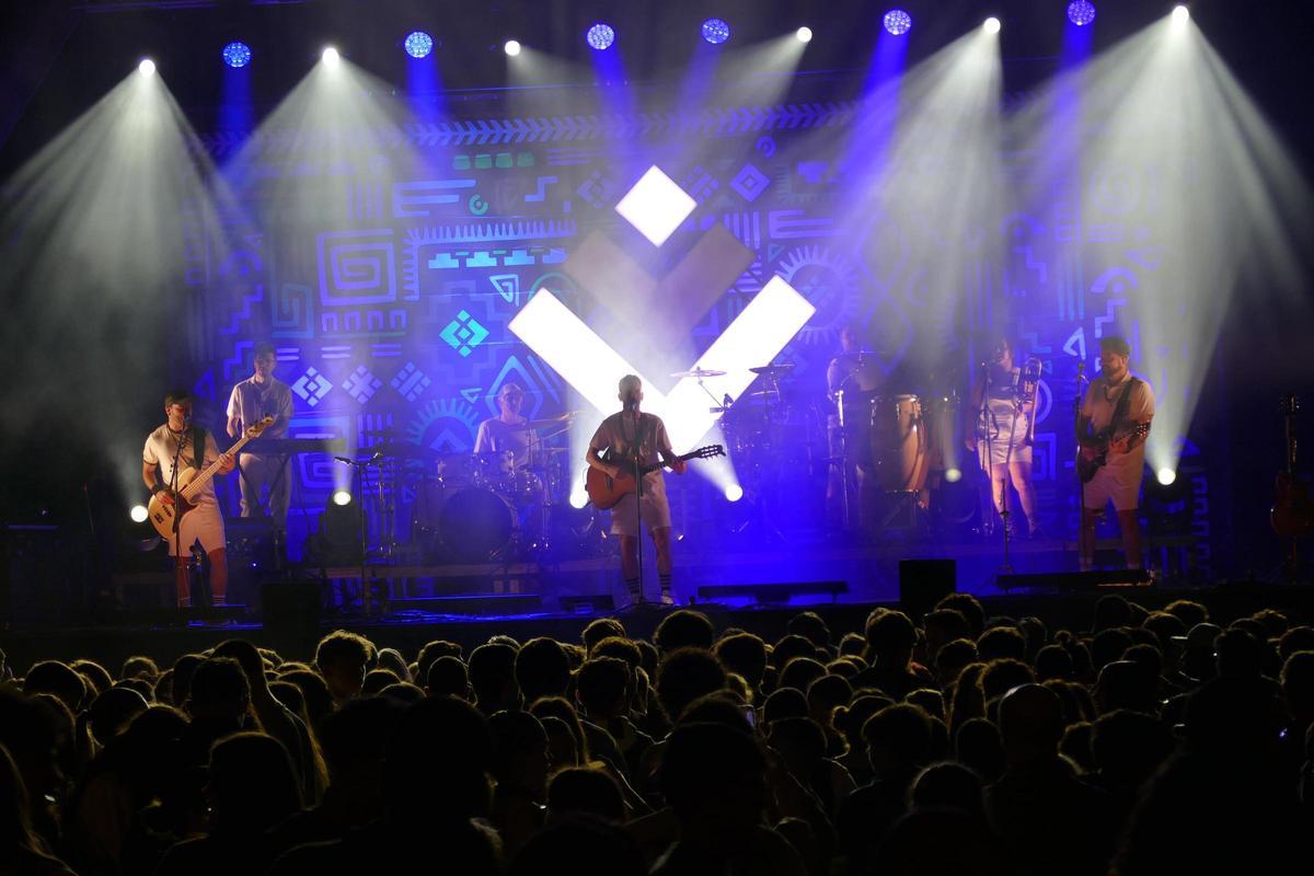 EN IMATGES | La tercera nit del Rampell de Figueres fa el ple amb Doctor Prats i James Band