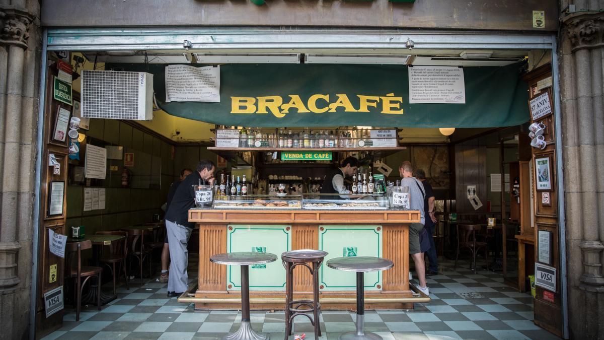 Barcelona 28-08-2019.- Ultimos dias del café Bracafé de la calle Casp. Foto Carlos Montañes