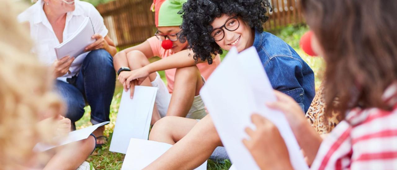 Caldria fomentar 
la lectura d’obres de
dramatúrgia.  fbfl