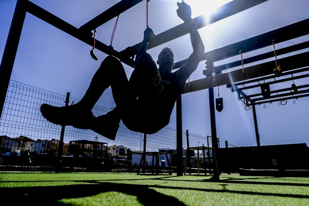 El atleta de obstáculos Azmán Mesaud