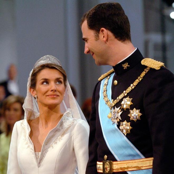 Felipe VI y Letizia Ortiz en el día de su boda